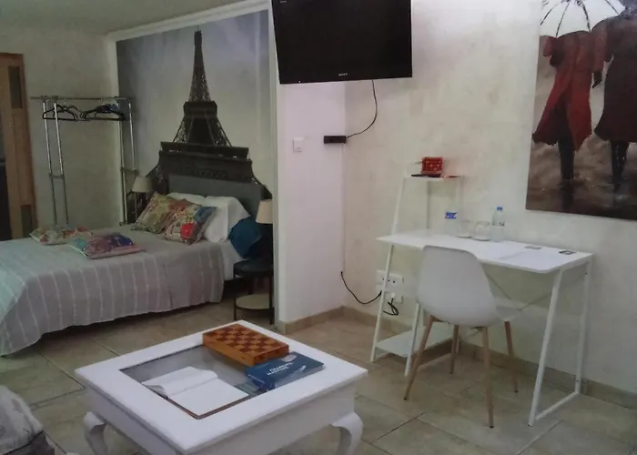 Maison Coquelicot * Saint-Georges-du-Bois (Charente-Maritime)